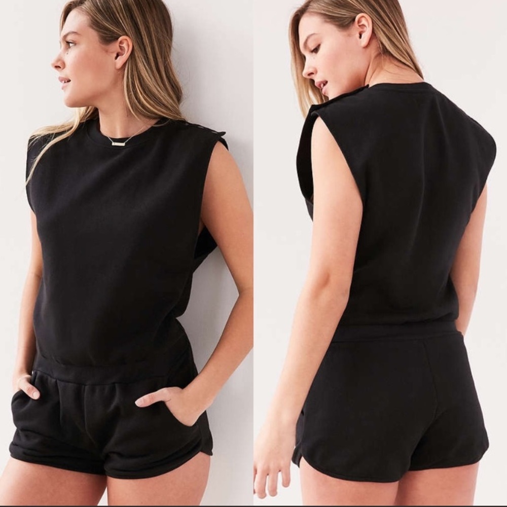 NWOT Urban Outfitters Sweatshirt Snap Romper in Black